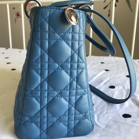 Christian Dior Lady Dior Cannage Lambskin Medium - Picture 6 of 8